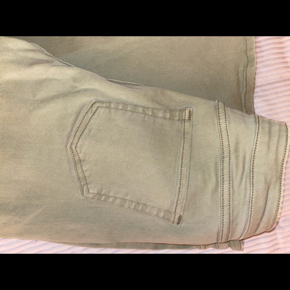 High Rise Flare Jeans - Picture 3 of 3